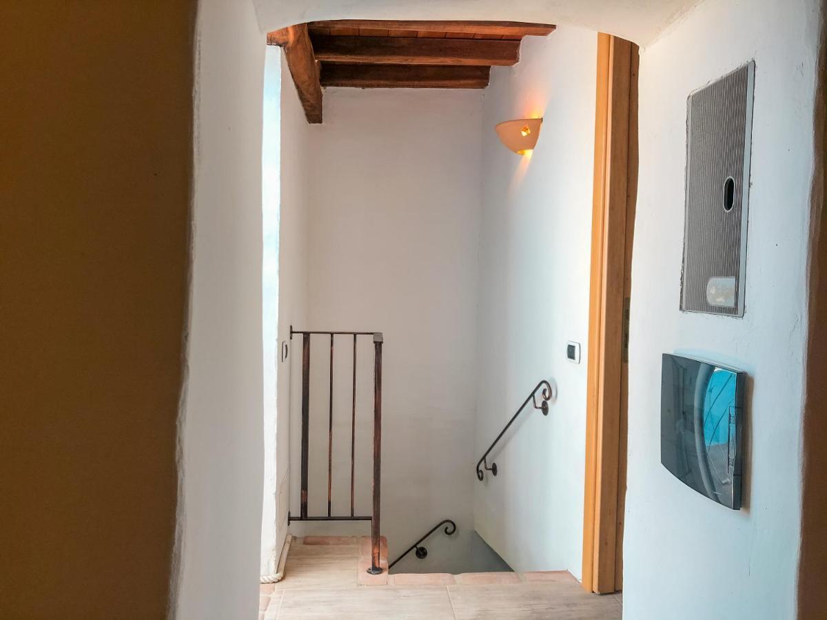 Bilocale Con Vista Mare E Terrazza Panoramica Ammentos Posada Bagian luar foto